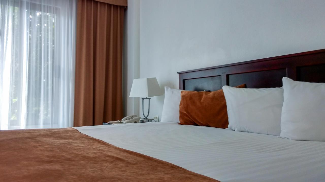 Hotel Real Primaveras Escarcega Exterior photo